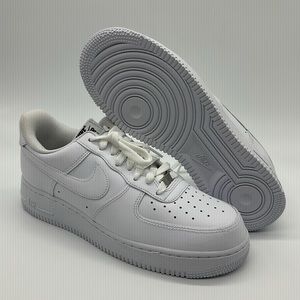 New Men’s Nike Air Force 1 Flyease Triple White Sneakers FD1146-100 NWOB